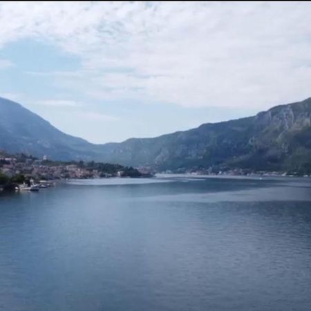 Lovely Apartment Jovan 3,With A View Of The Bay And Free Wi-Fi Kotor Eksteriør bilde